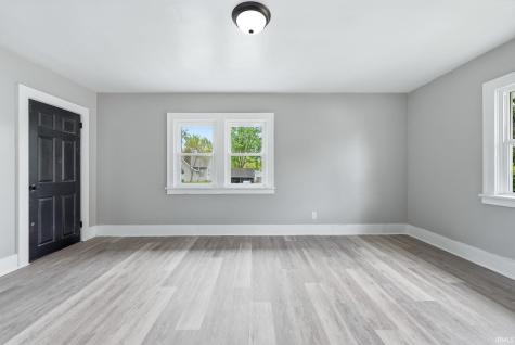2209 Curdes Avenue Fort Wayne IN 46805