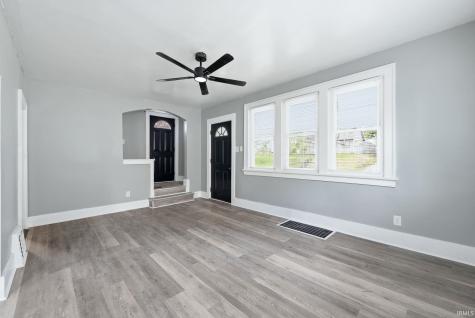 2209 Curdes Avenue Fort Wayne IN 46805