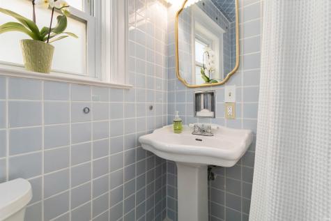 208 E Navarre Street South Bend IN 46601