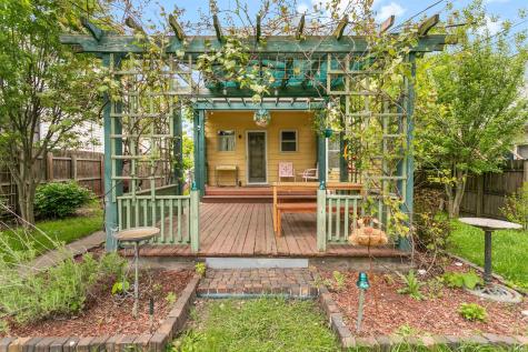 208 E Navarre Street South Bend IN 46601