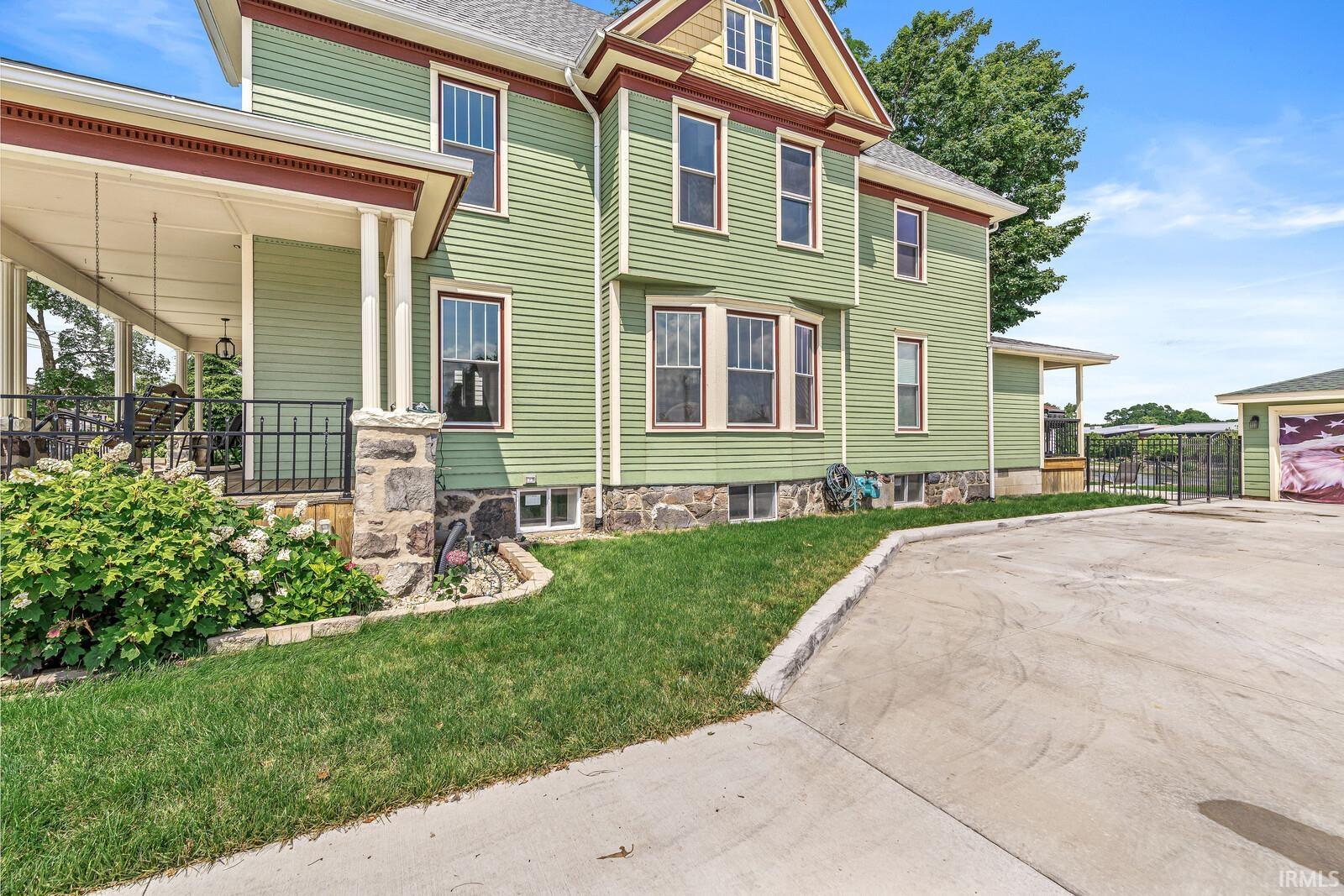 518 E Lincoln Way Mishawaka IN 46544