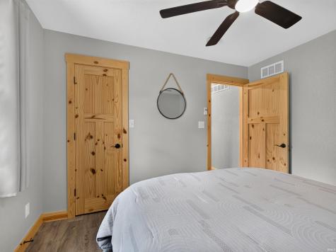 122 E Sunny Acres Drive Rome City IN 46784