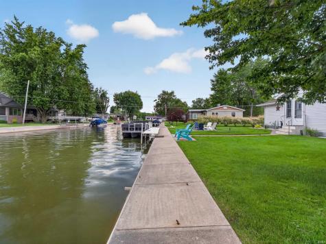 122 E Sunny Acres Drive Rome City IN 46784