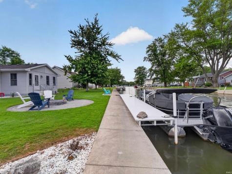 122 E Sunny Acres Drive Rome City IN 46784