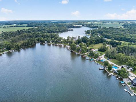 122 E Sunny Acres Drive Rome City IN 46784