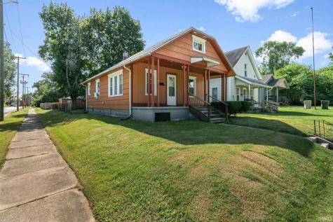 1702 S Taylor Street South Bend IN 46613