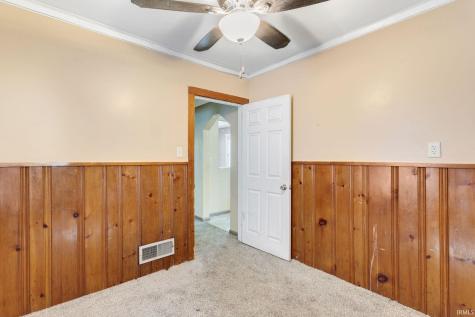 1702 S Taylor Street South Bend IN 46613