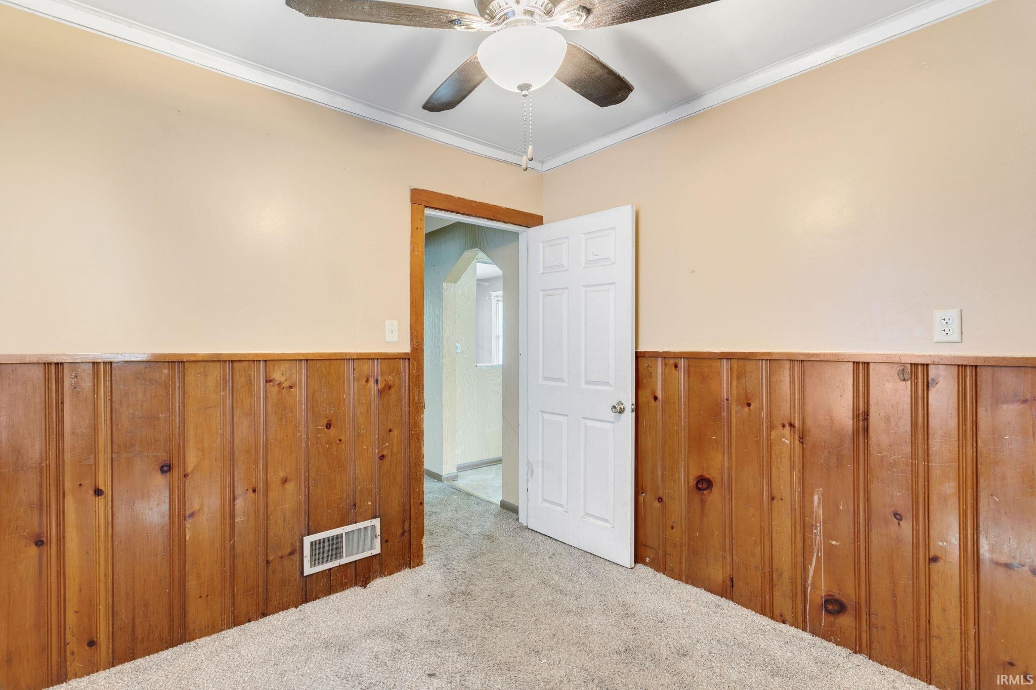 1702 S Taylor Street South Bend IN 46613
