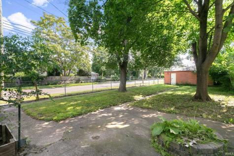 1702 S Taylor Street South Bend IN 46613