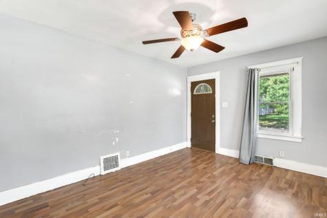 1702 S Taylor Street South Bend IN 46613