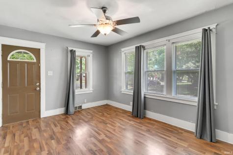 1702 S Taylor Street South Bend IN 46613