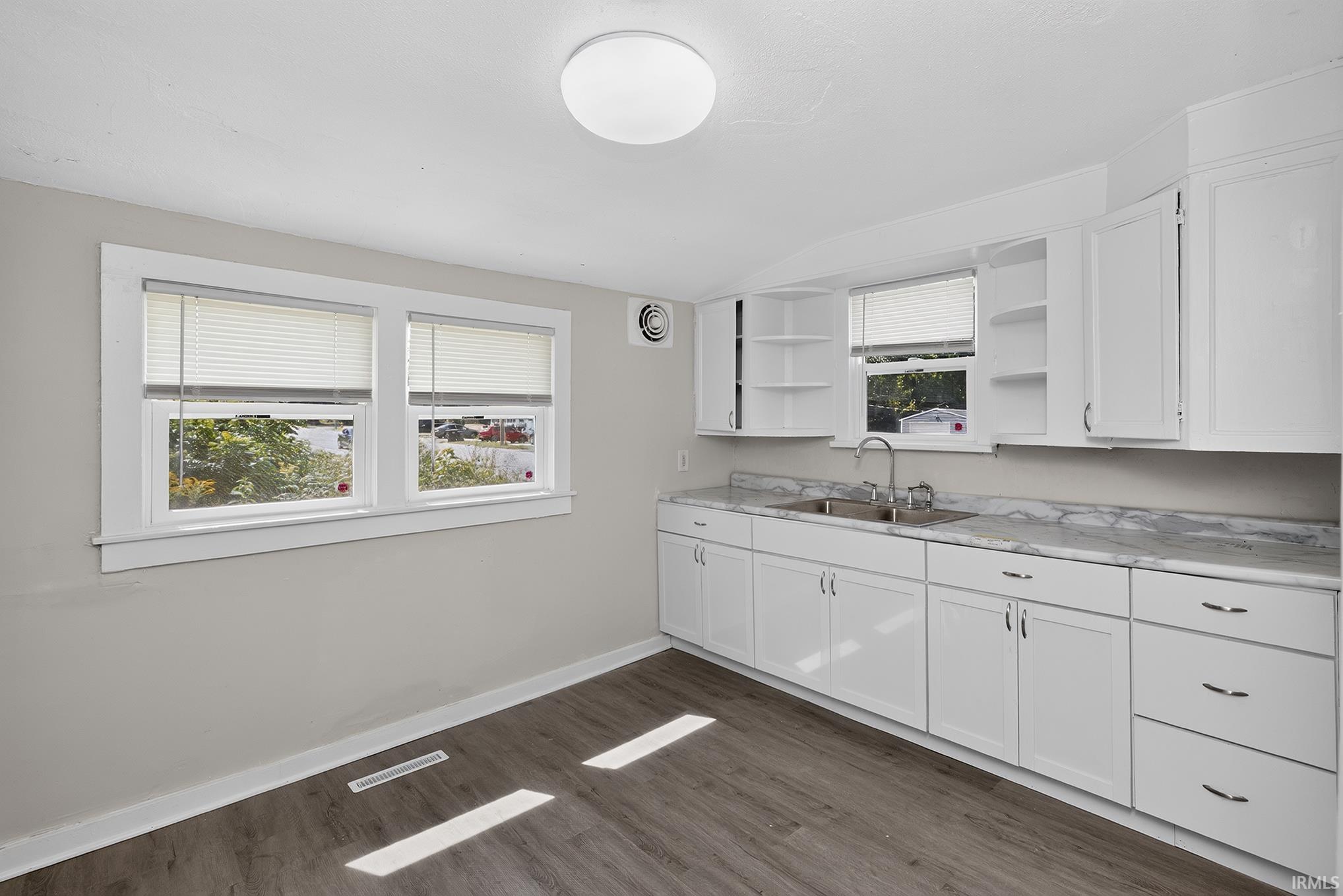 601 Aspenwald Elkhart IN 46516