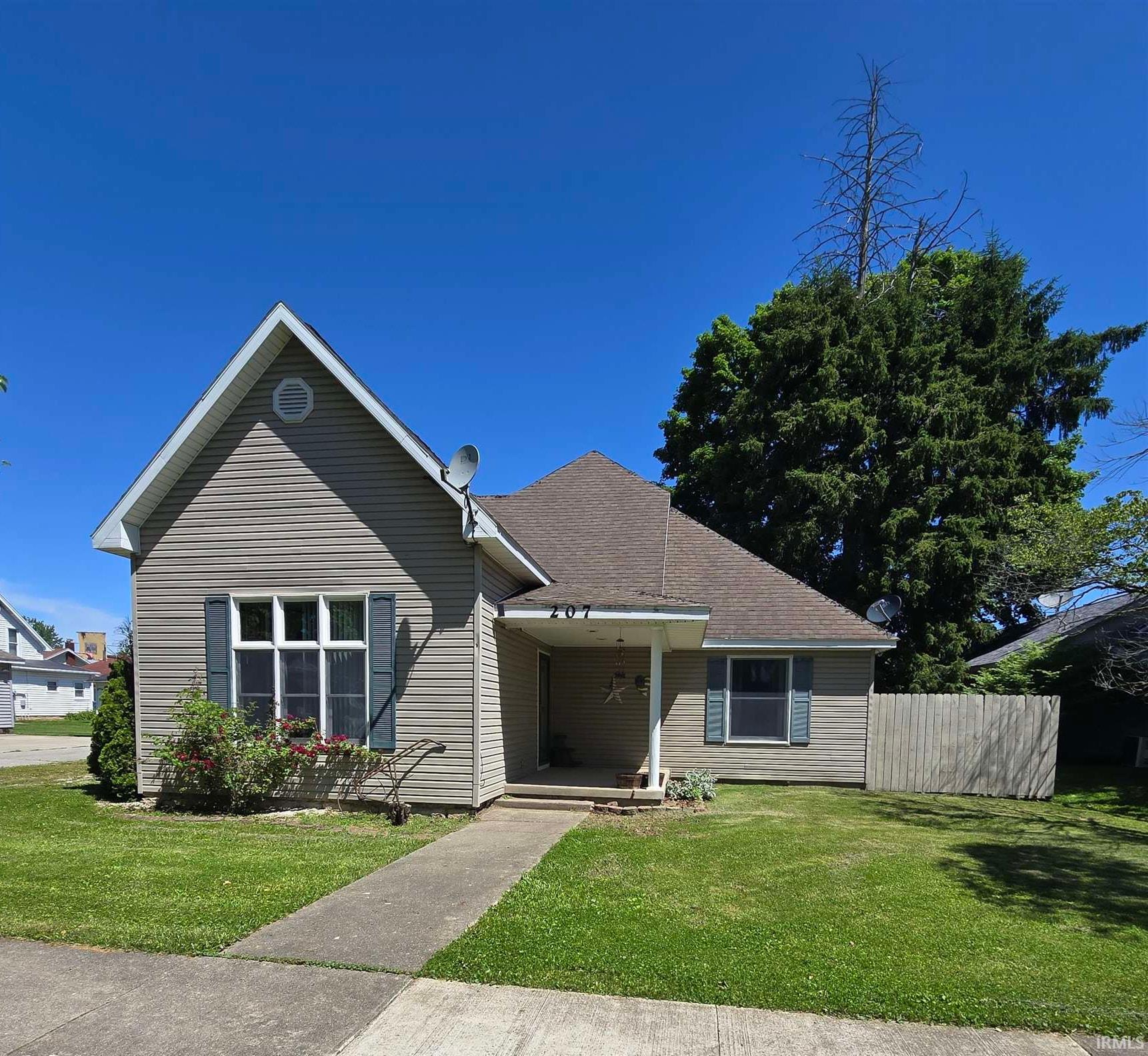 207 E Marion Street Converse IN 46919