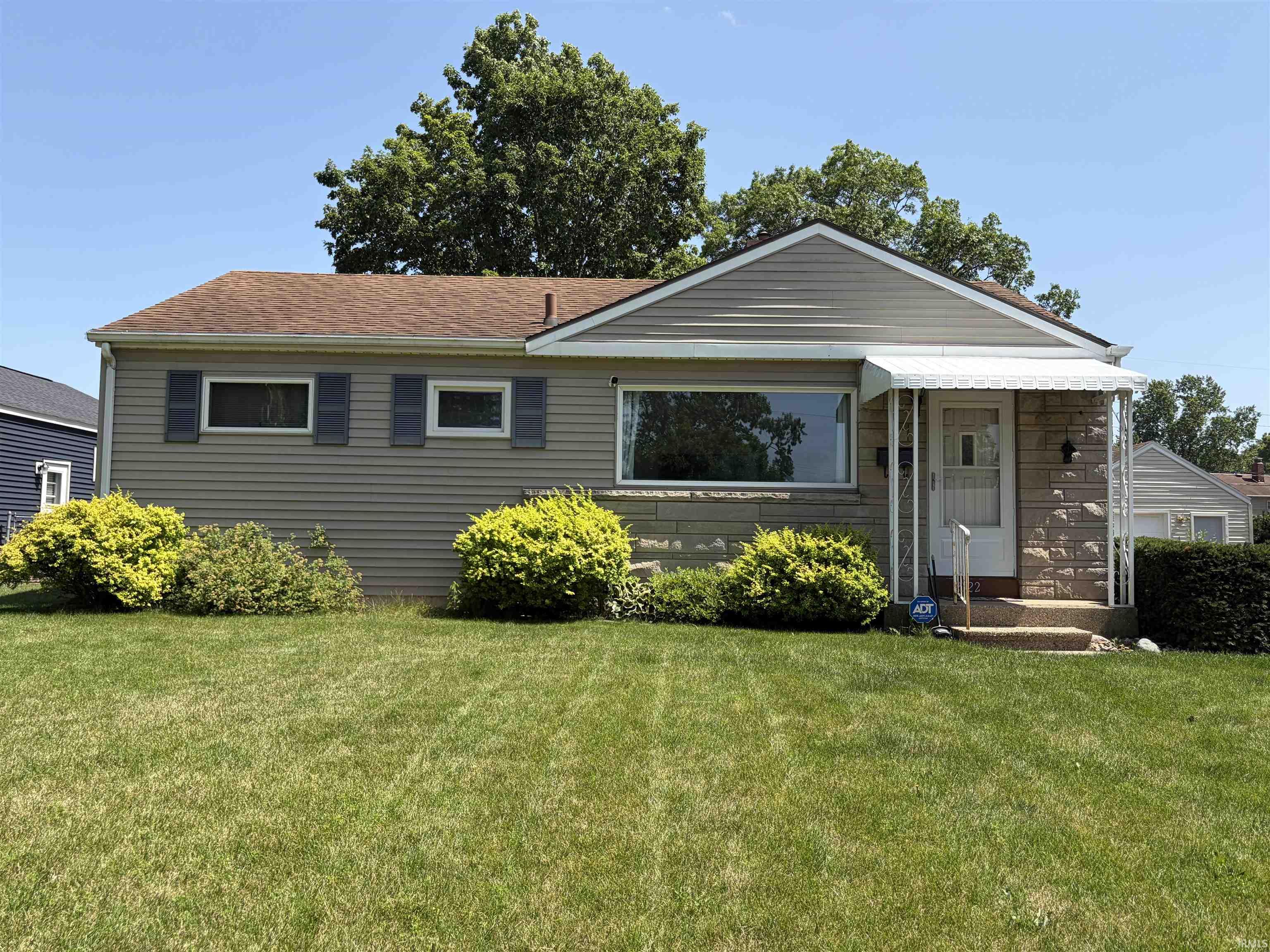 2322 Rockne Drive South Bend IN 46615