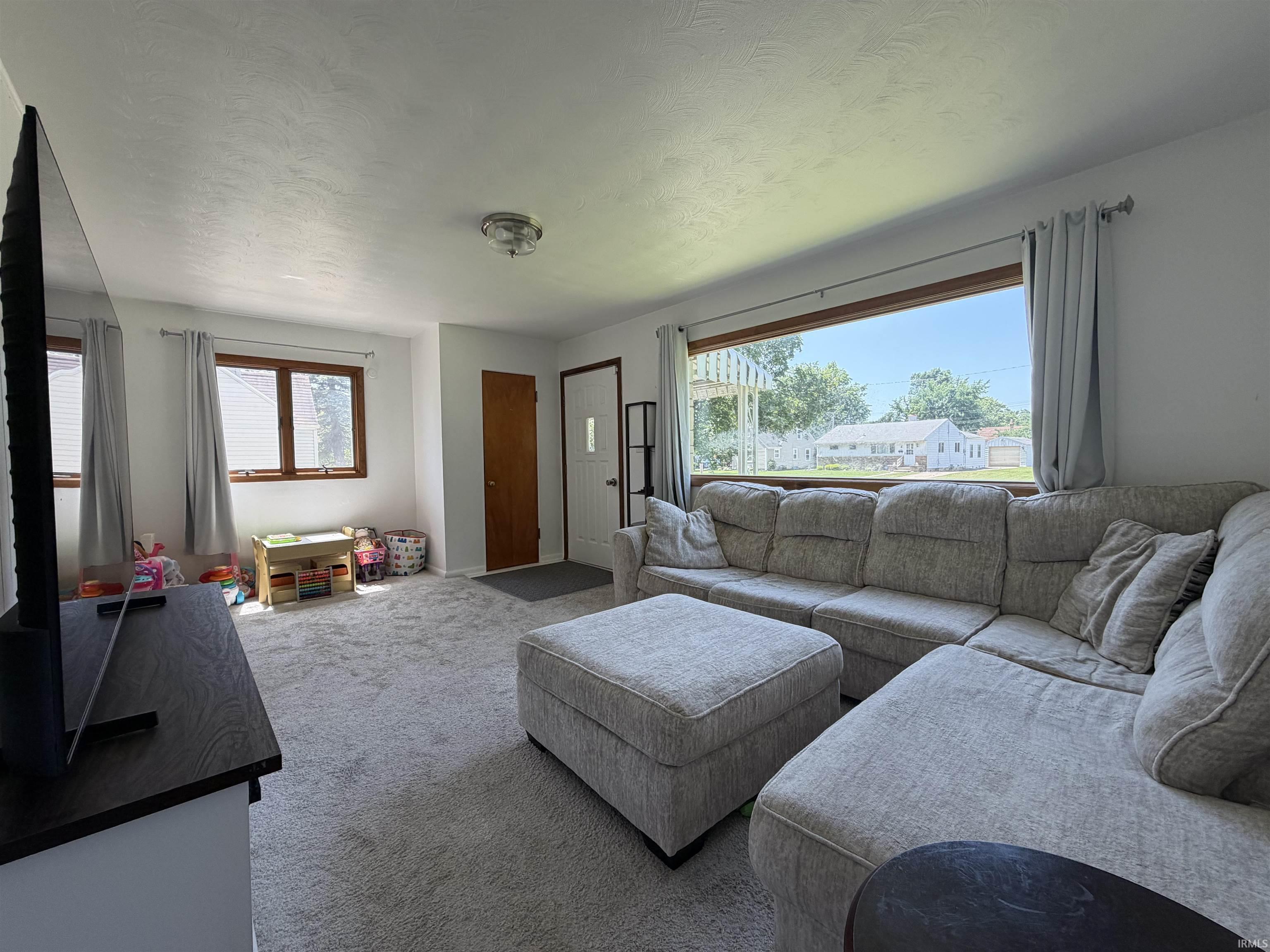 2322 Rockne Drive South Bend IN 46615