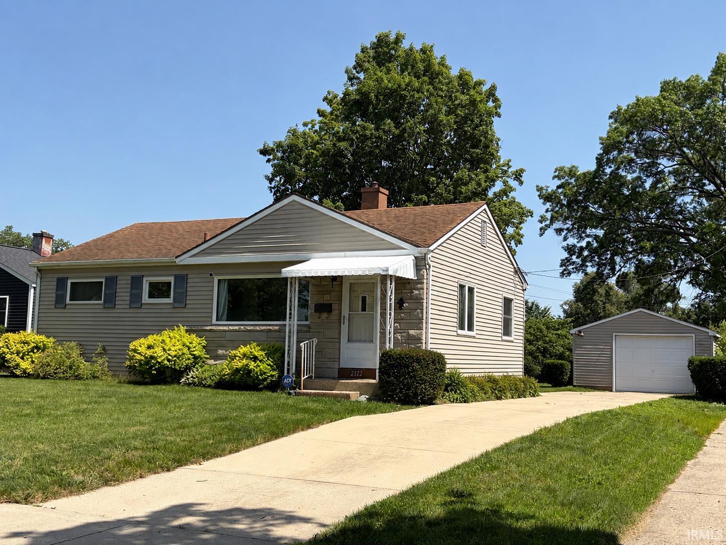 2322 Rockne Drive South Bend IN 46615