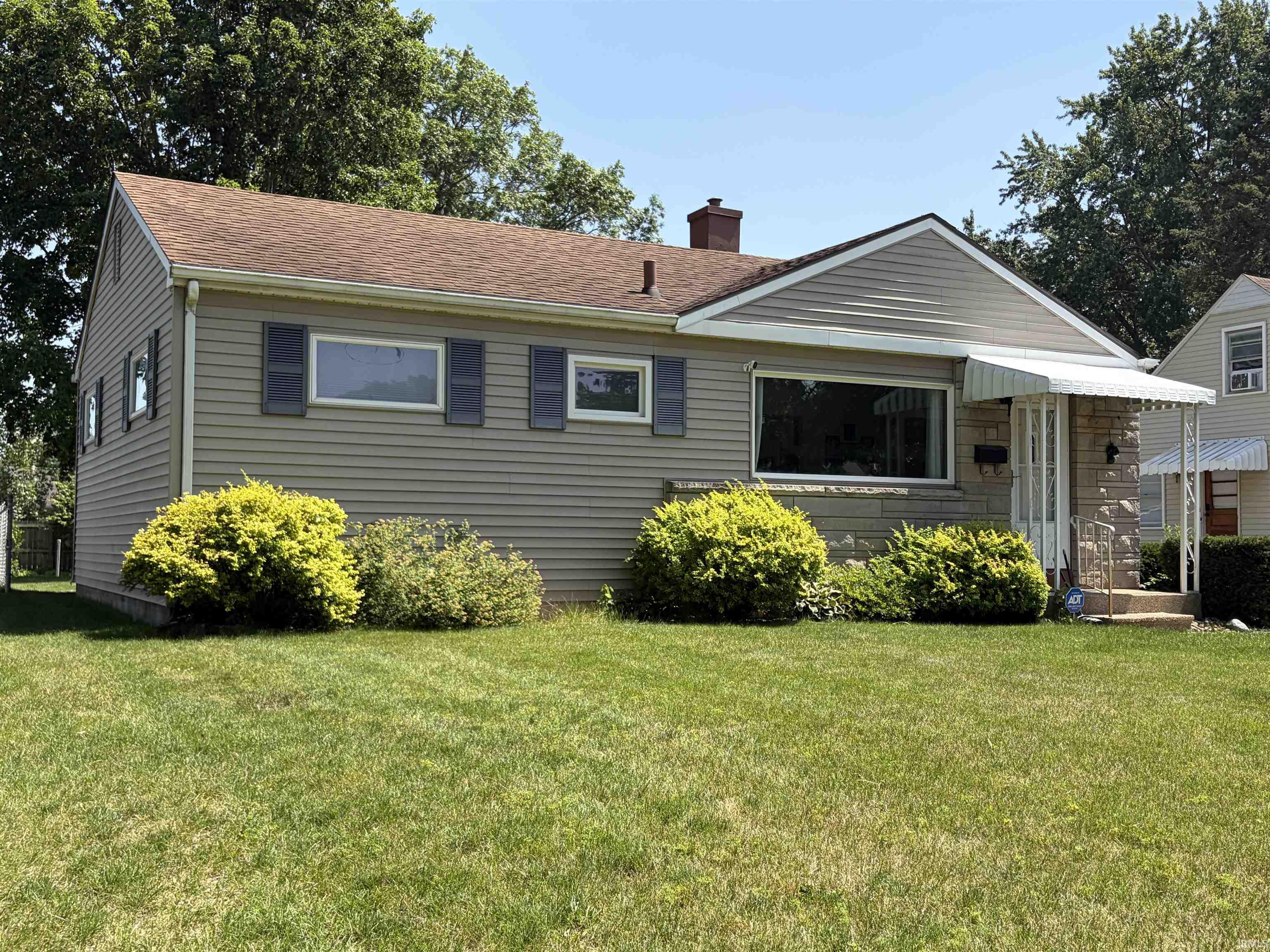 2322 Rockne Drive South Bend IN 46615