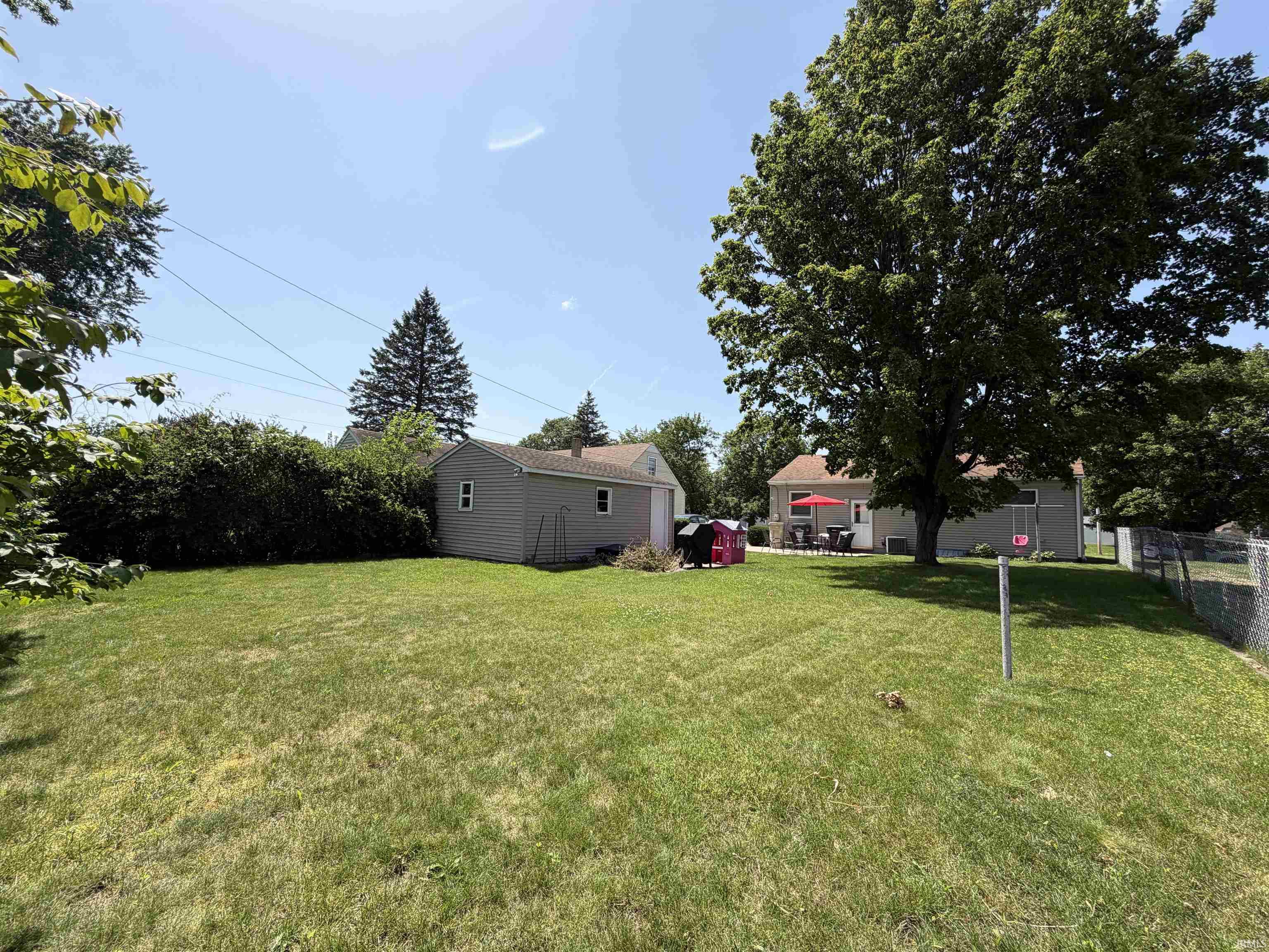 2322 Rockne Drive South Bend IN 46615