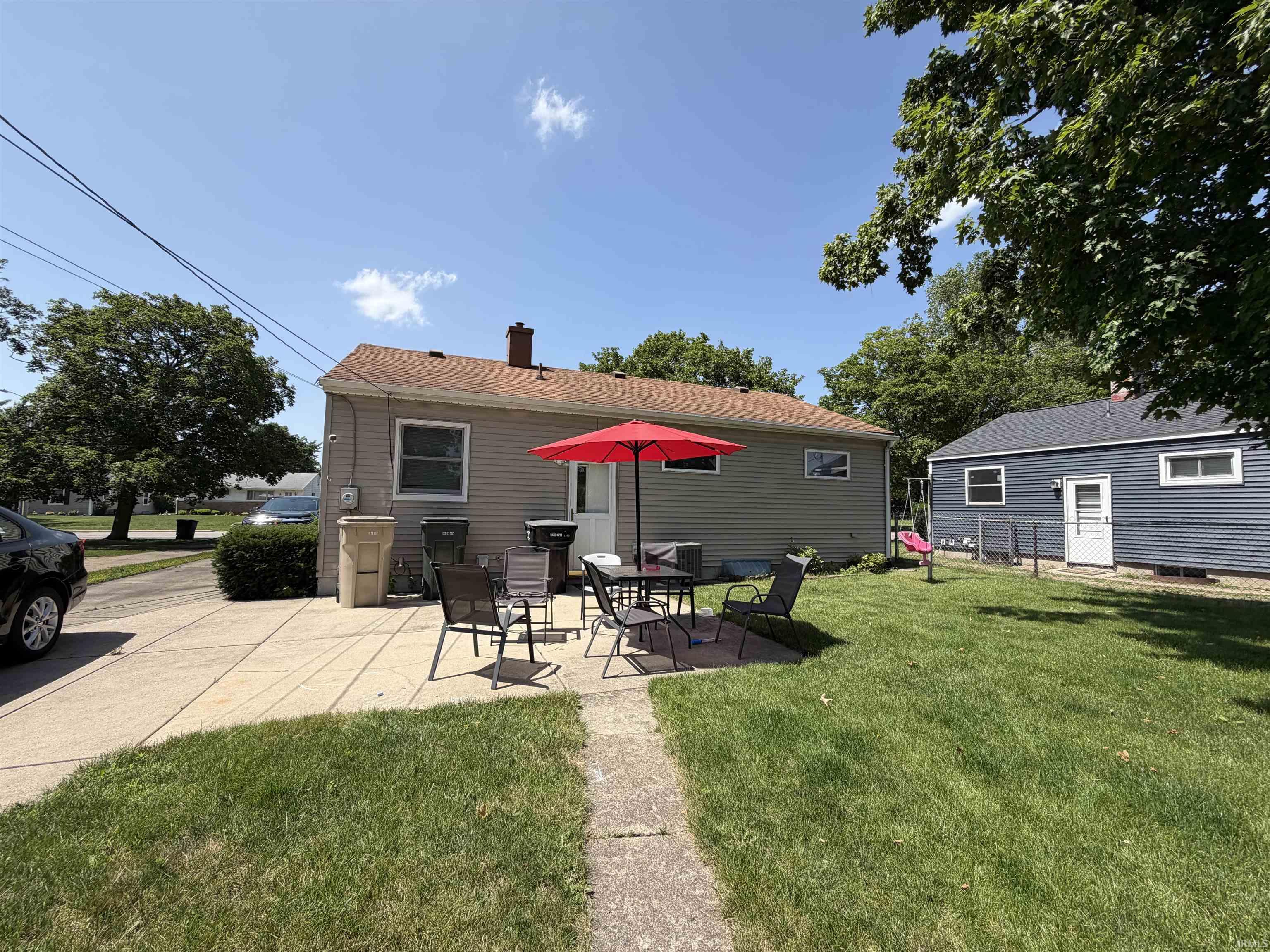 2322 Rockne Drive South Bend IN 46615