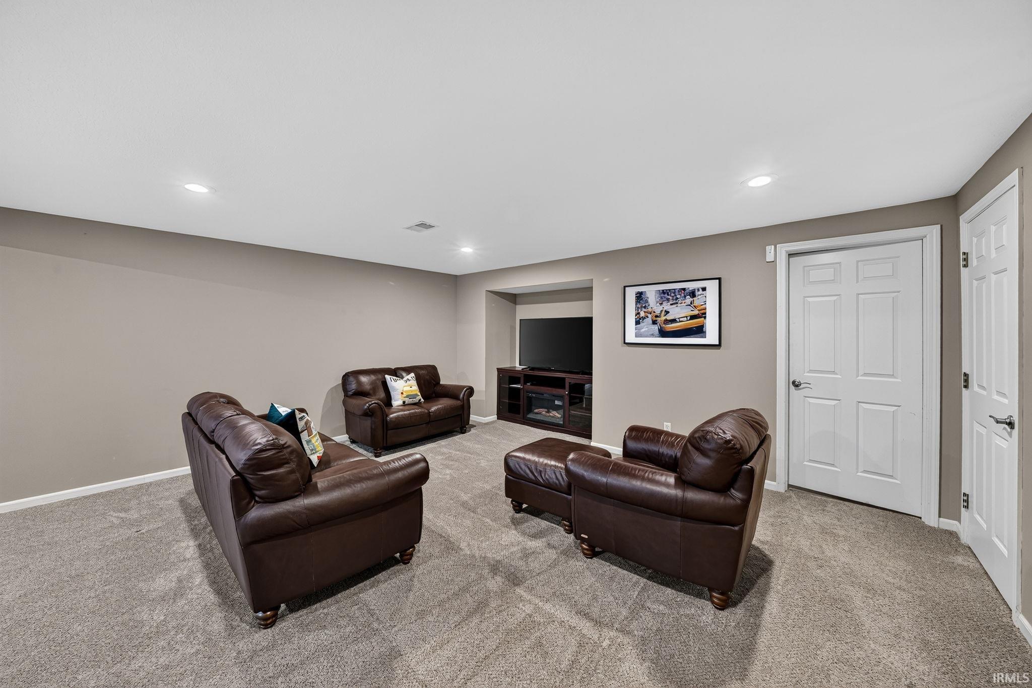 52592 Willow Bend Drive Granger IN 46530