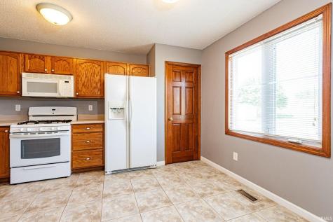 306 Rathert Court Auburn IN 46706