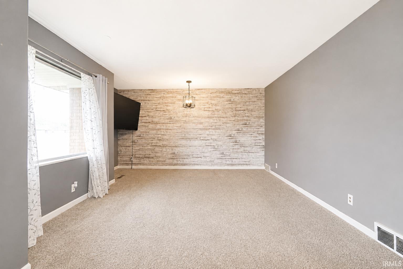 619 W 13th Street Mishawaka IN 46544