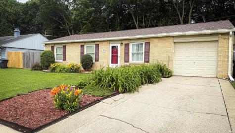 1424 S Pleasantview Drive Yorktown IN 47396