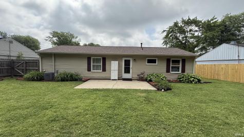 1424 S Pleasantview Drive Yorktown IN 47396