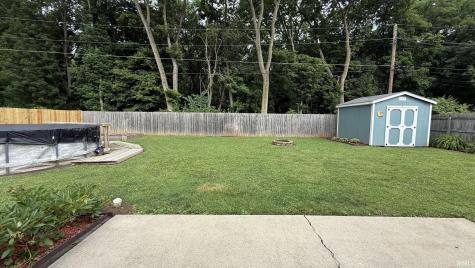 1424 S Pleasantview Drive Yorktown IN 47396