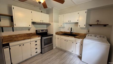 1424 S Pleasantview Drive Yorktown IN 47396