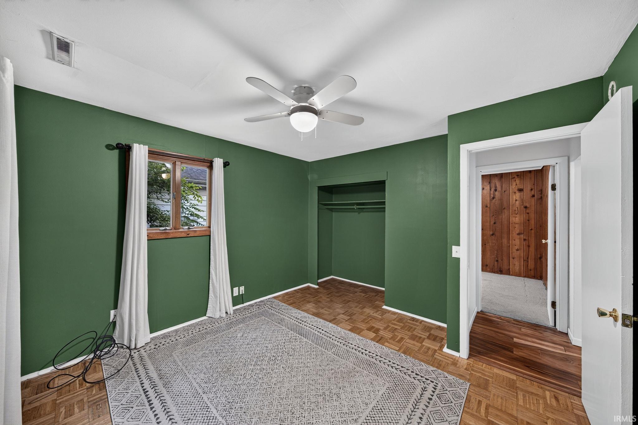 1962 E La Salle Avenue Mishawaka IN 46545