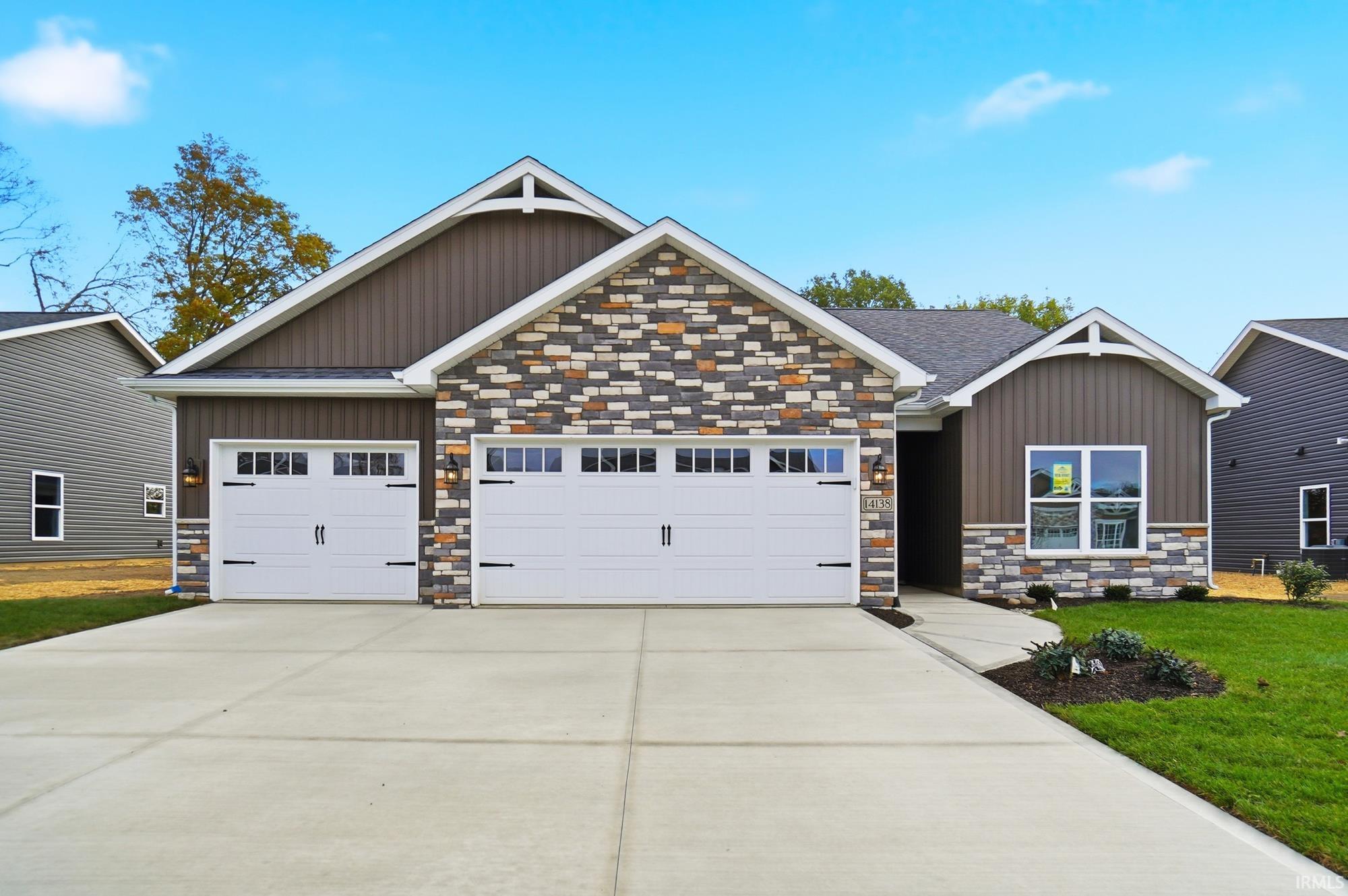14138 Hughies Cove Fort Wayne IN 46845