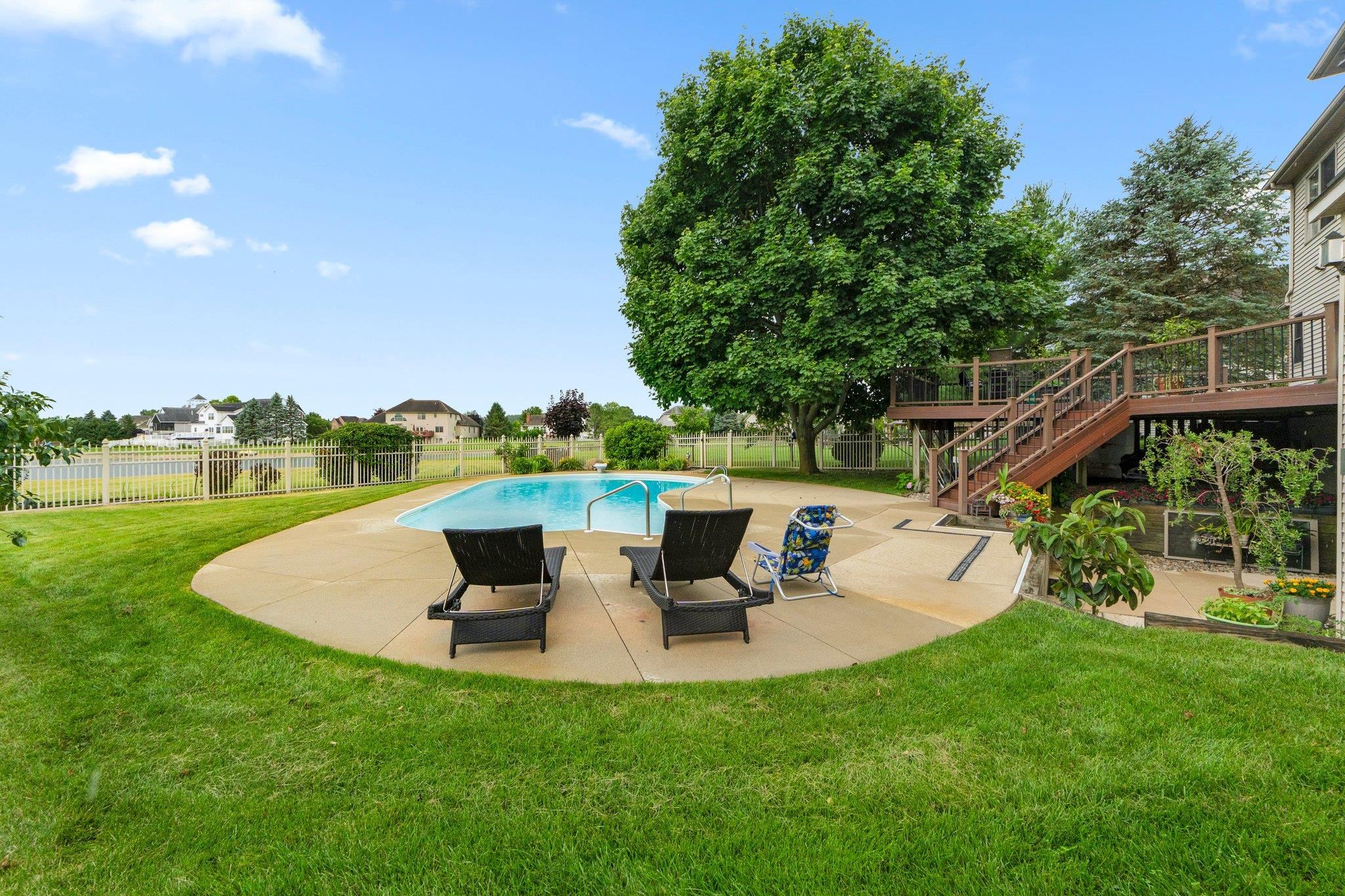 10080 Pemburry Drive Granger IN 46530