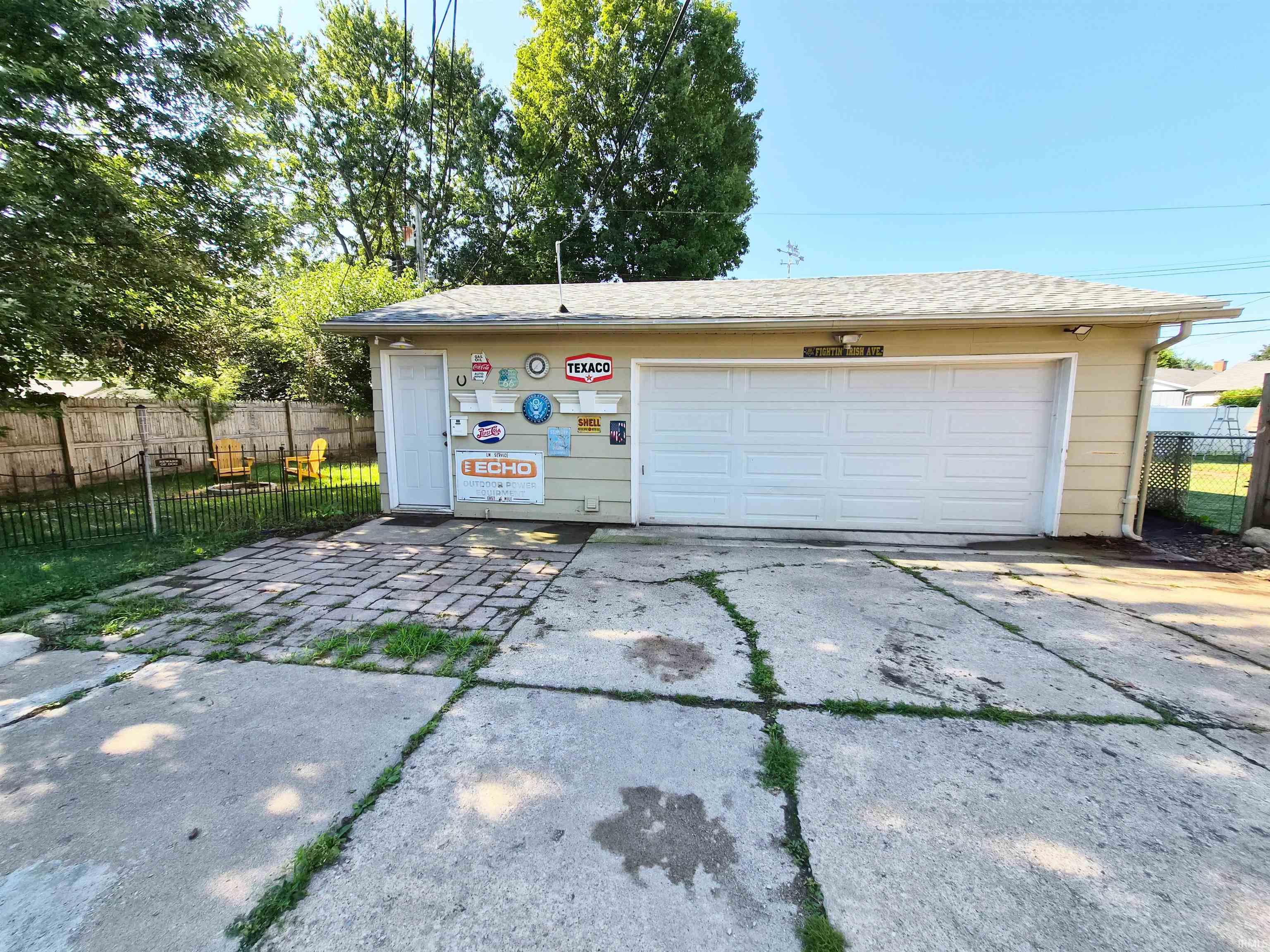1608 Hickory Place Goshen IN 46526