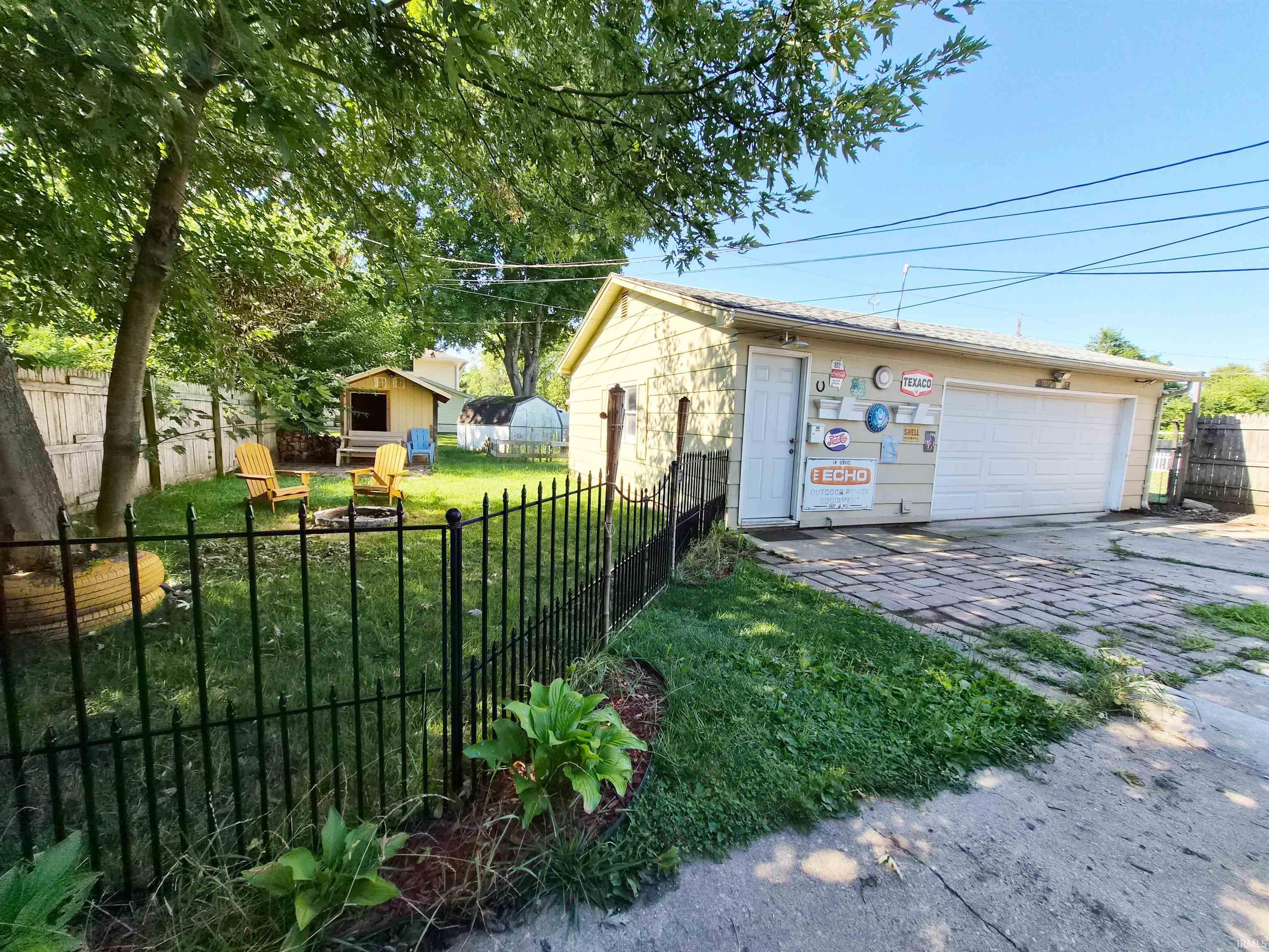 1608 Hickory Place Goshen IN 46526