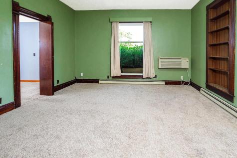 449 N 7th St Common Mitchell IN 47446