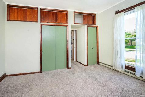 449 N 7th St Common Mitchell IN 47446