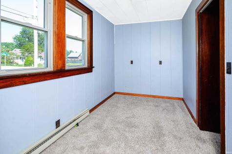 449 N 7th St Common Mitchell IN 47446
