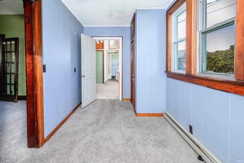 449 N 7th St Common Mitchell IN 47446