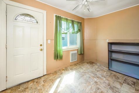 449 N 7th St Common Mitchell IN 47446