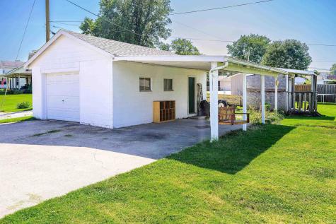 449 N 7th St Common Mitchell IN 47446