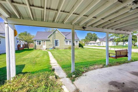449 N 7th St Common Mitchell IN 47446