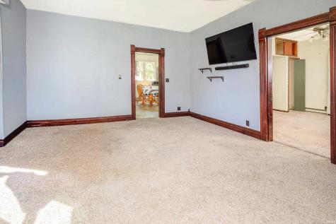 449 N 7th St Common Mitchell IN 47446