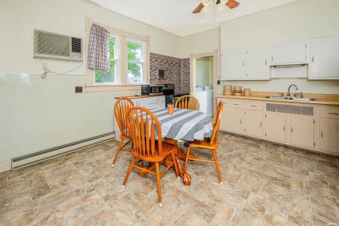 449 N 7th St Common Mitchell IN 47446