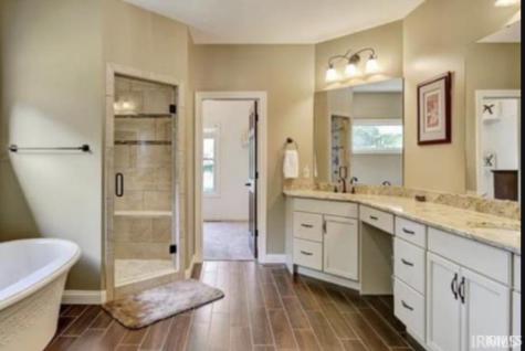 21562 Golden Maple Court South Bend IN 46628