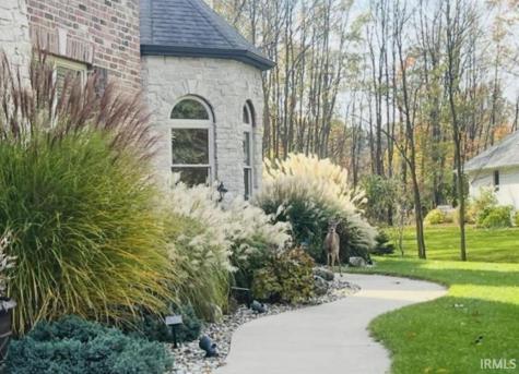 21562 Golden Maple Court South Bend IN 46628