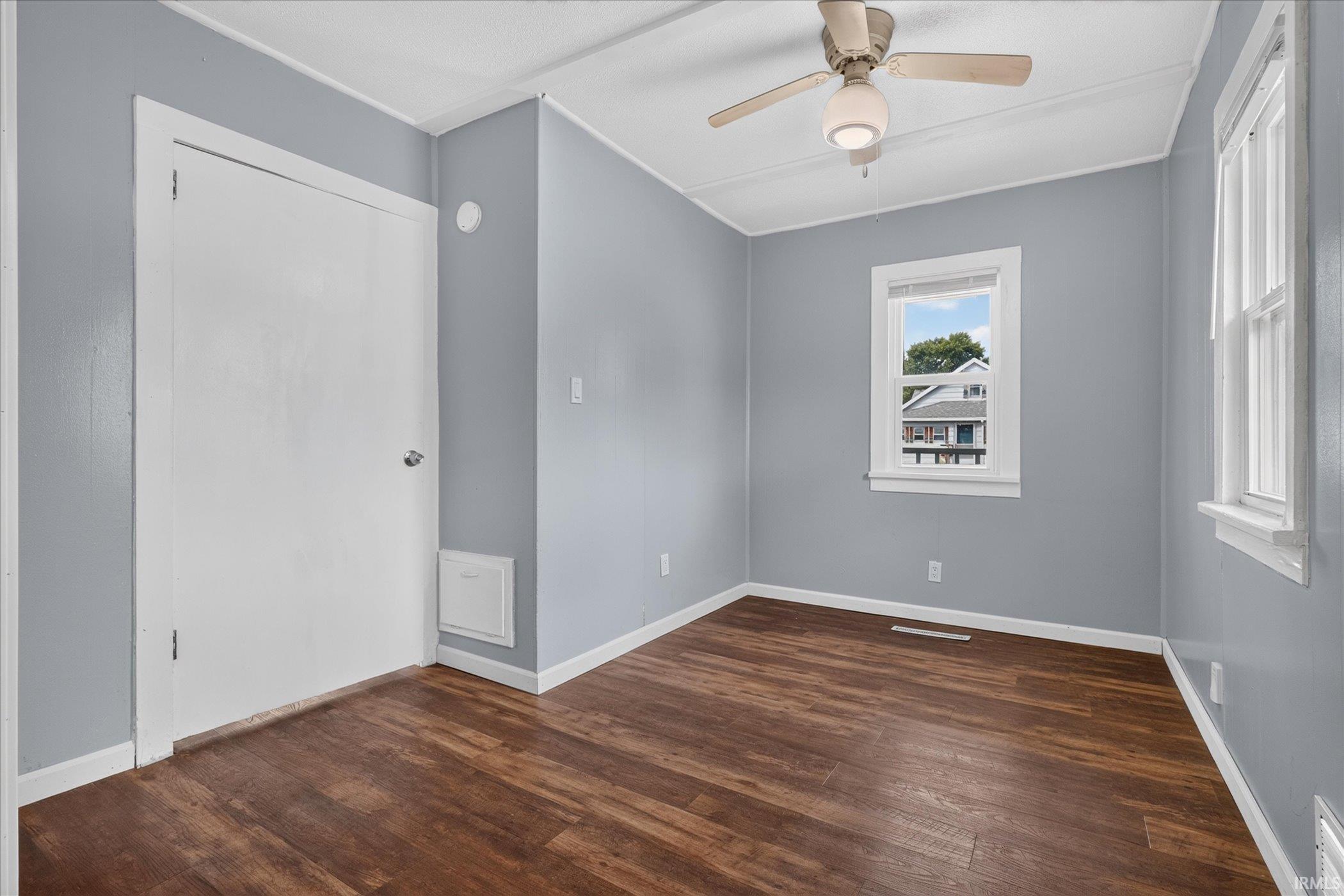 206 Helen Avenue Mishawaka IN 46544