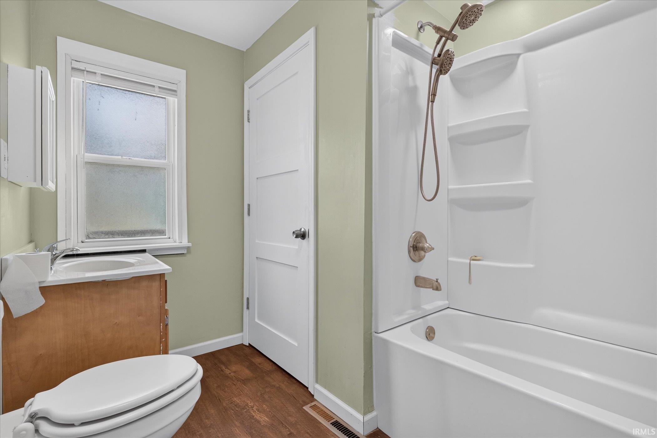206 Helen Avenue Mishawaka IN 46544