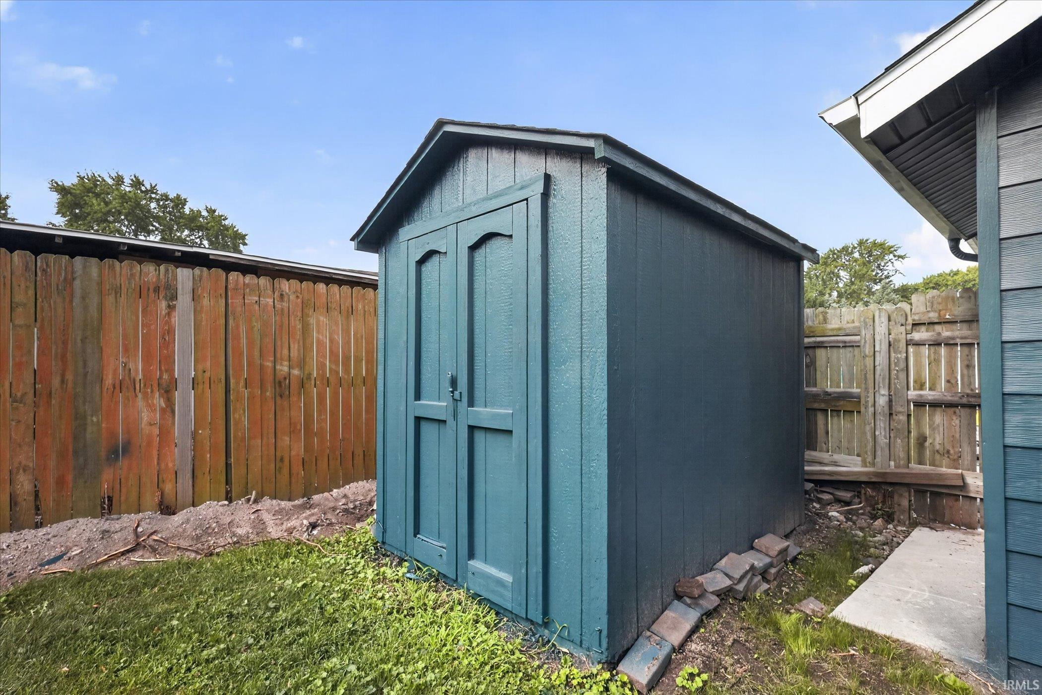 206 Helen Avenue Mishawaka IN 46544