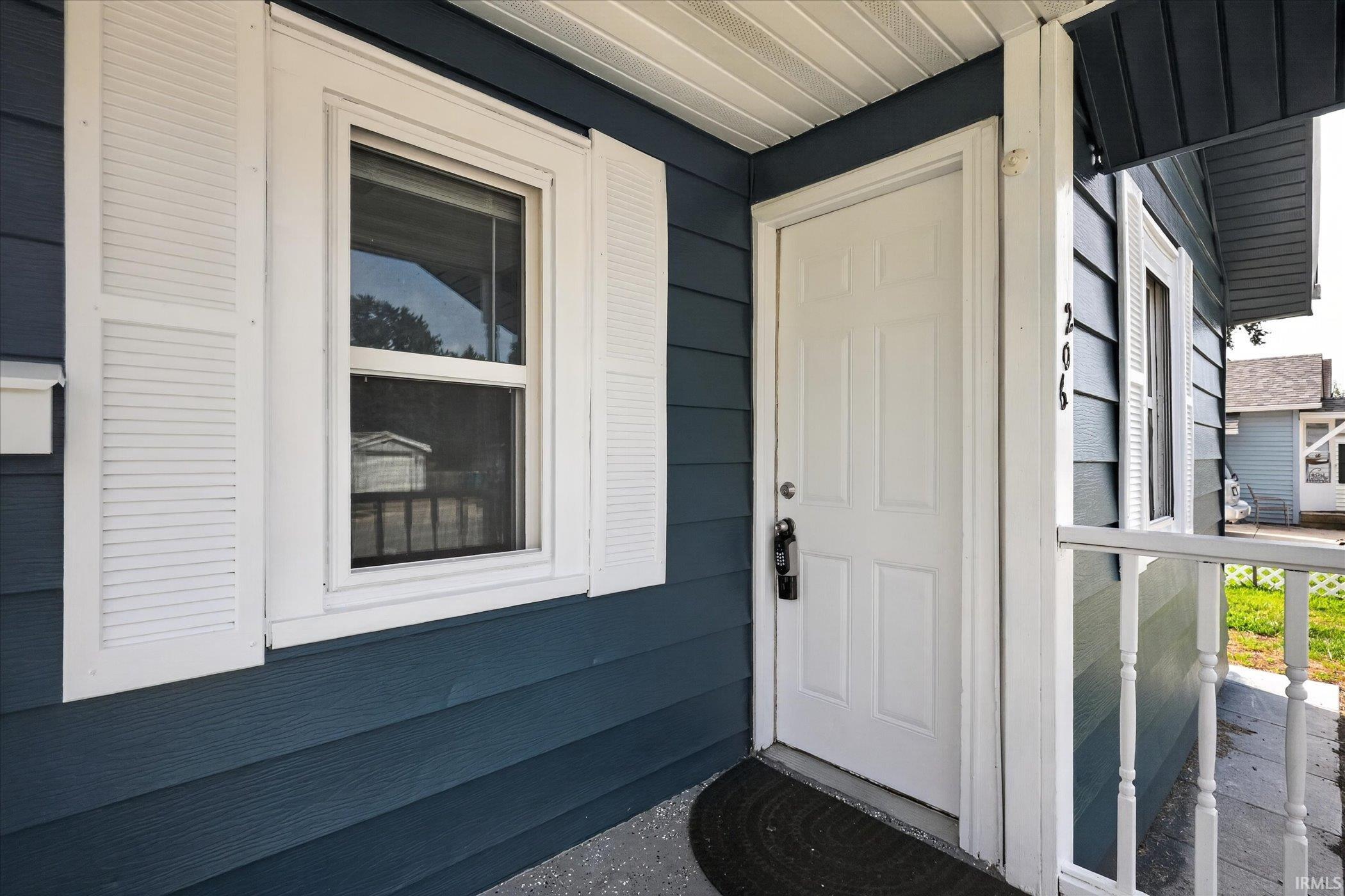 206 Helen Avenue Mishawaka IN 46544